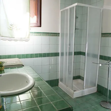 Vacanze Banchi Tatil Evi *